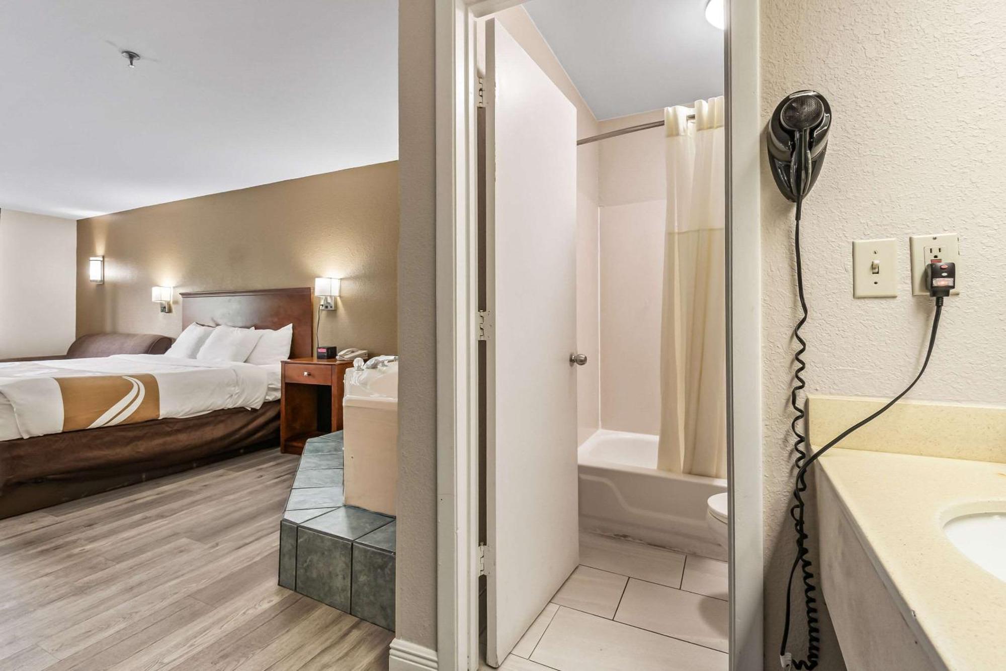 Quality Inn Quincy - Tallahassee West Eksteriør billede
